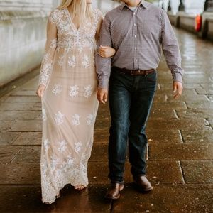 Maxi embroidered dress